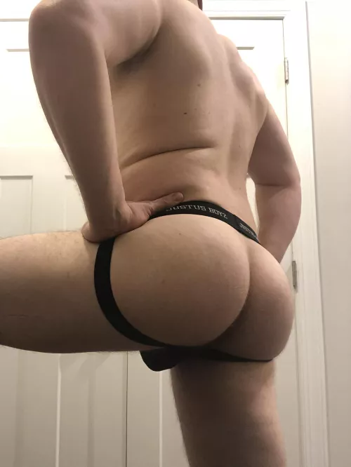 Leg day is working I think