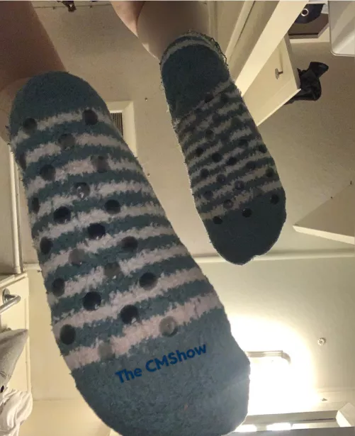 My feet were sooooo smelly and sweaty after taking these 4 socks came off 🤤🤤 (OC) (Selling)