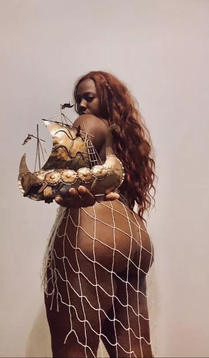 New legs who’s this?