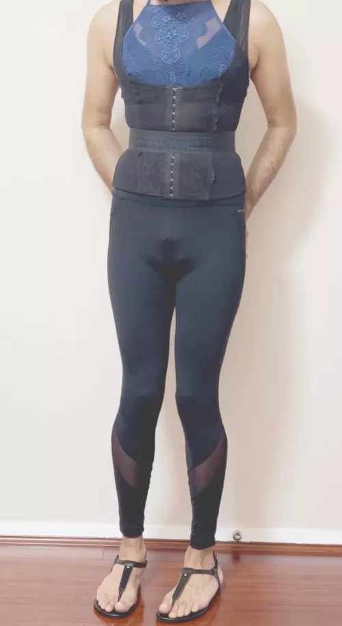 These sandals look ok with these leggings?