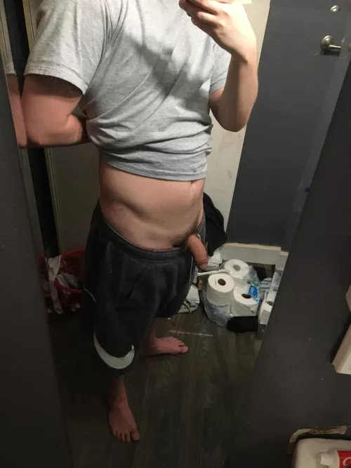 Who wants to compare to a 18yo football player bwc? You’d be surprised how big it gets