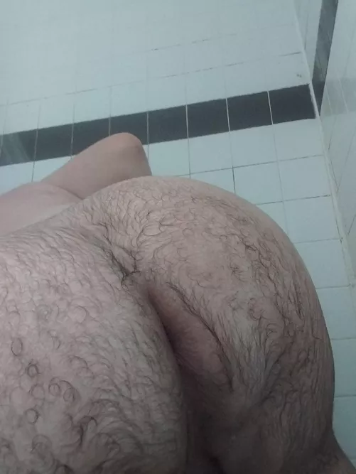 Who wants to eat my ass and suck me off?