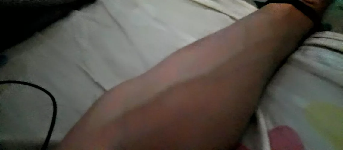 Amidst the poor quality of my cam, there's a forearm there, I swear.