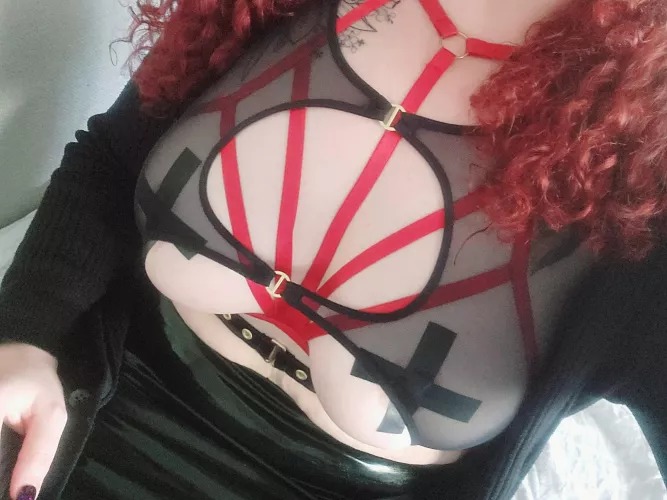 Don't my tits look great strapped and taped 😈