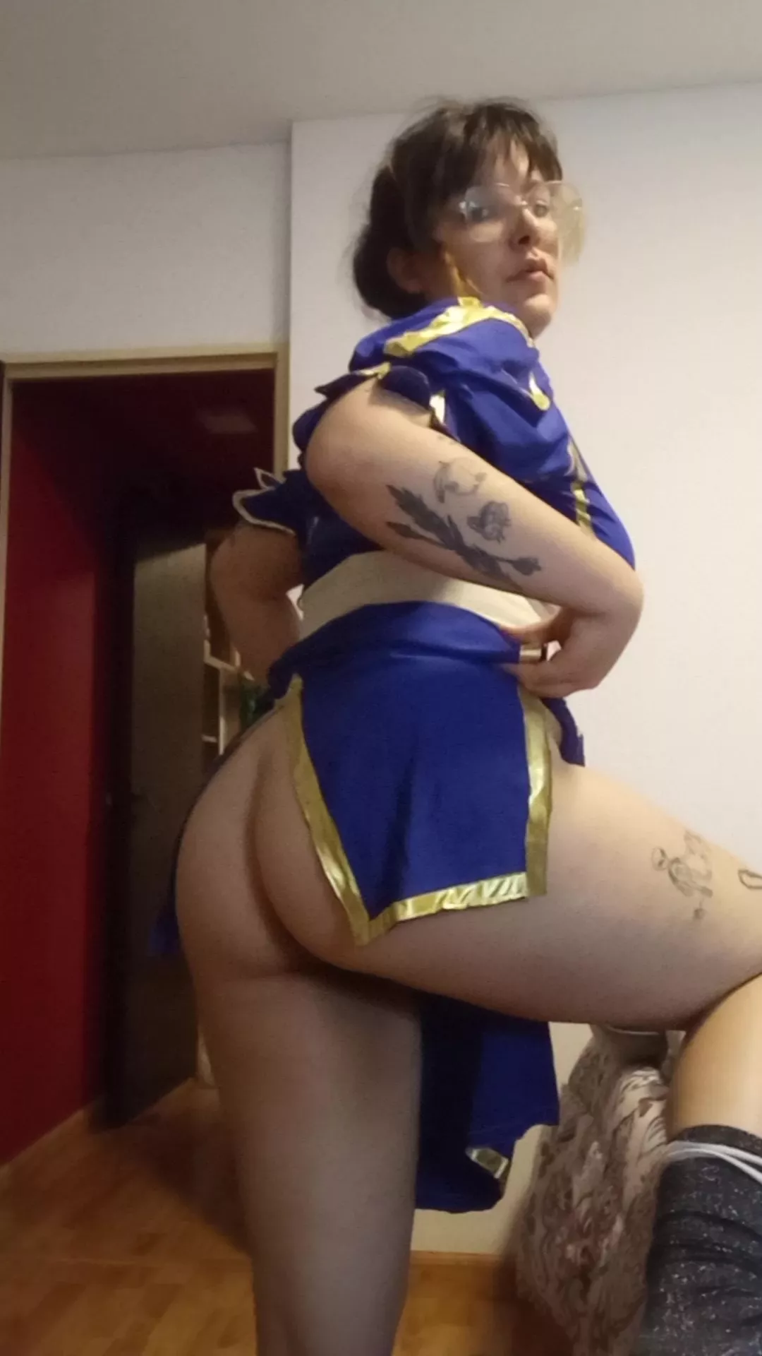 everyday is halloween when you're a cosplayer. Rate it!