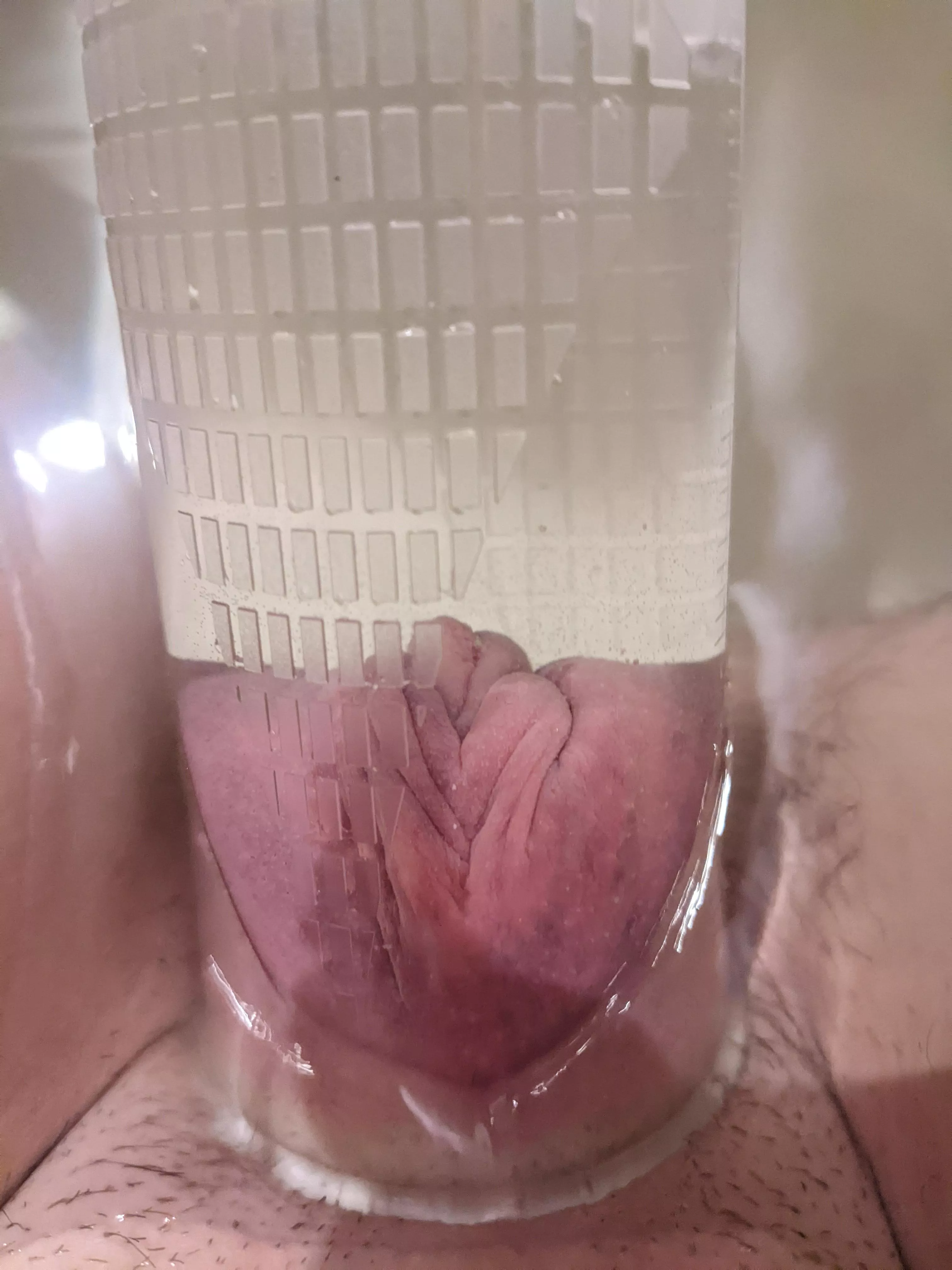 (FtM) Pumping in the bath.