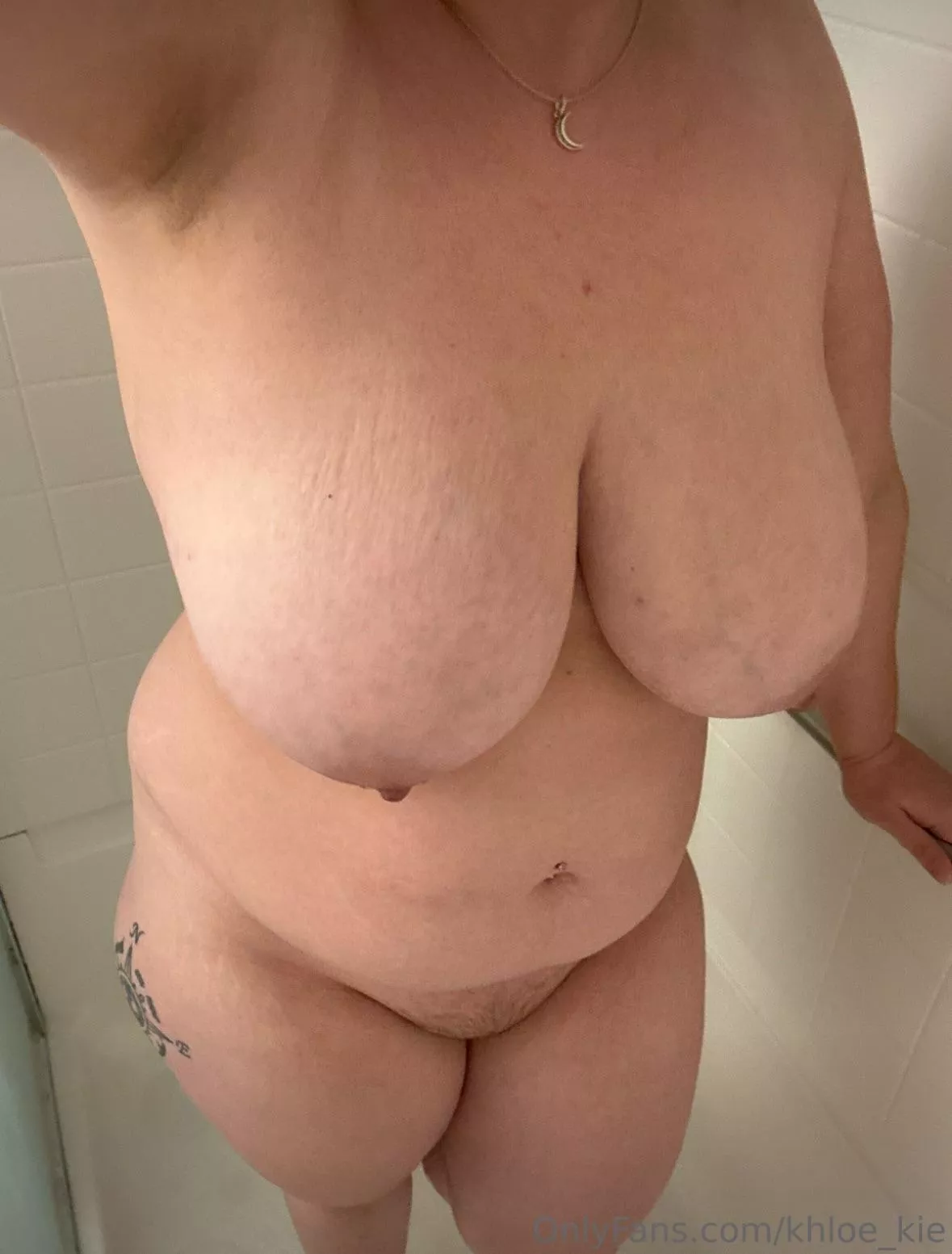 Gotta head to work but I have a little while to shower with you if you’d like 😘