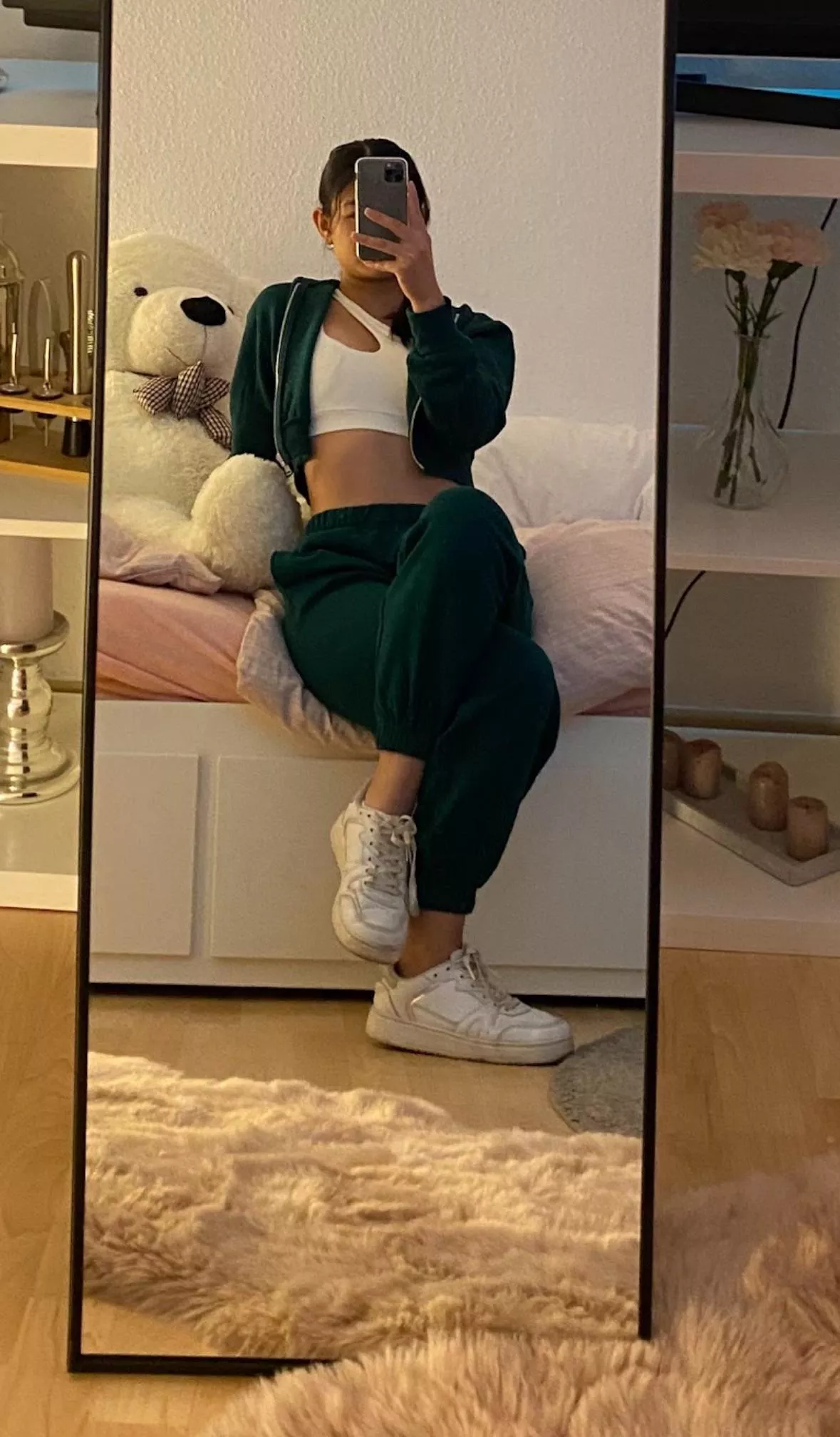 here to satisfy 🤭🤭