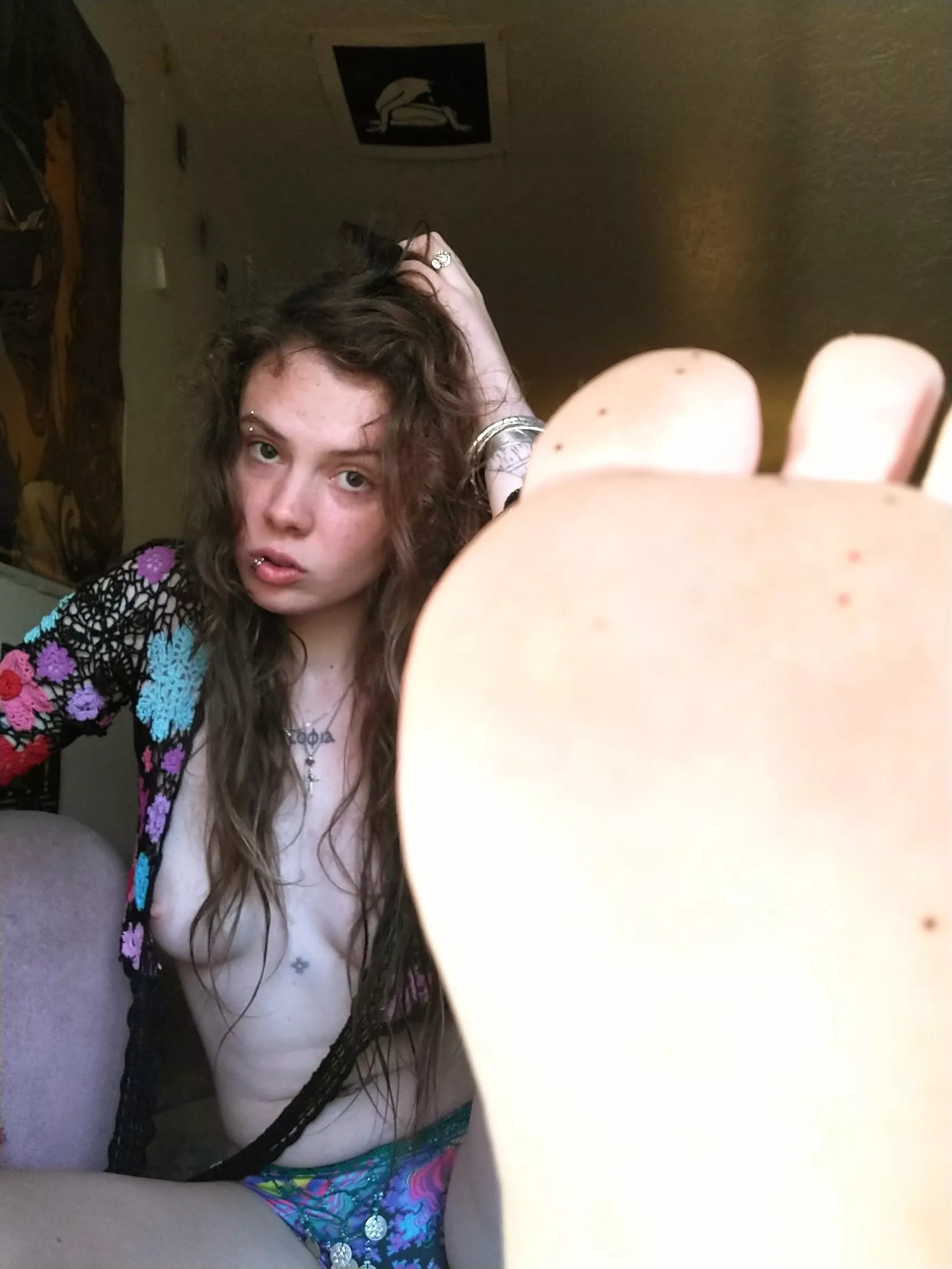 I don't care how bad you think it smells, you'll lick it and you'll like it bitch!! 🙊👣