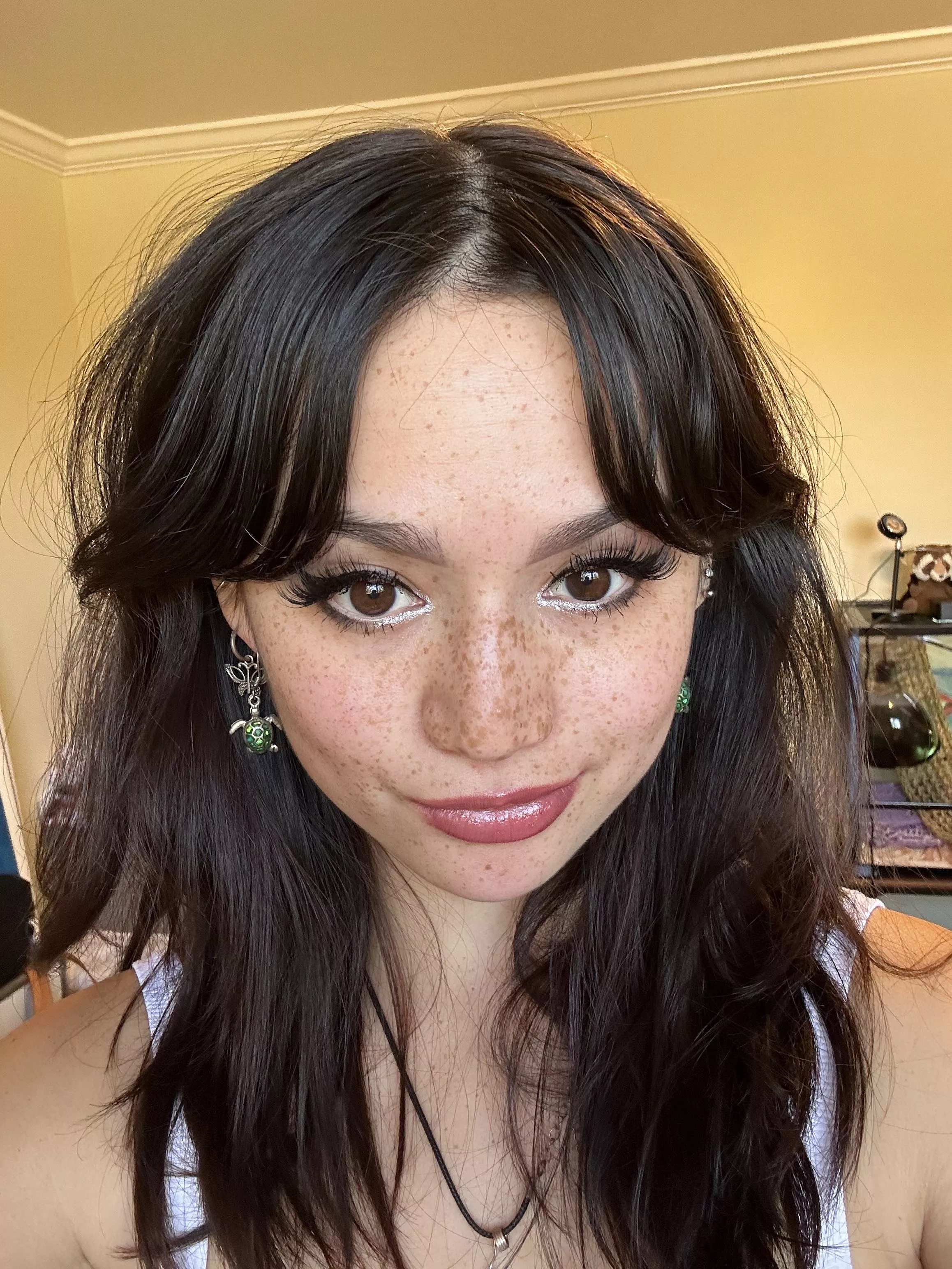 Loving my natural look, save the turtles btw.