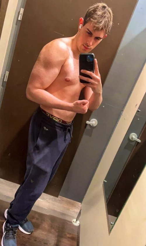 Would you let me dominate you (i’m very rough)