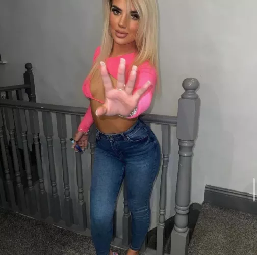 your new fav ameteur