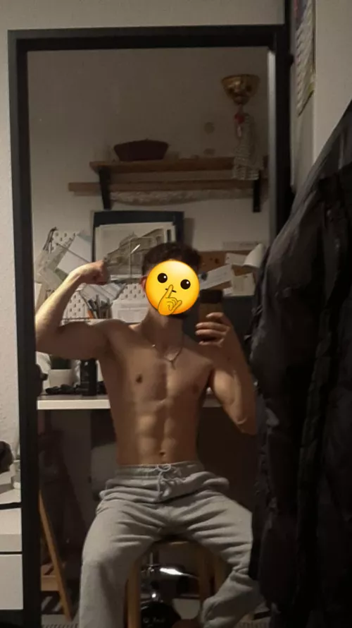 21 sexy arab hung fit daddy wanna breed femboys sissies and girly bottoms snap obbaxo