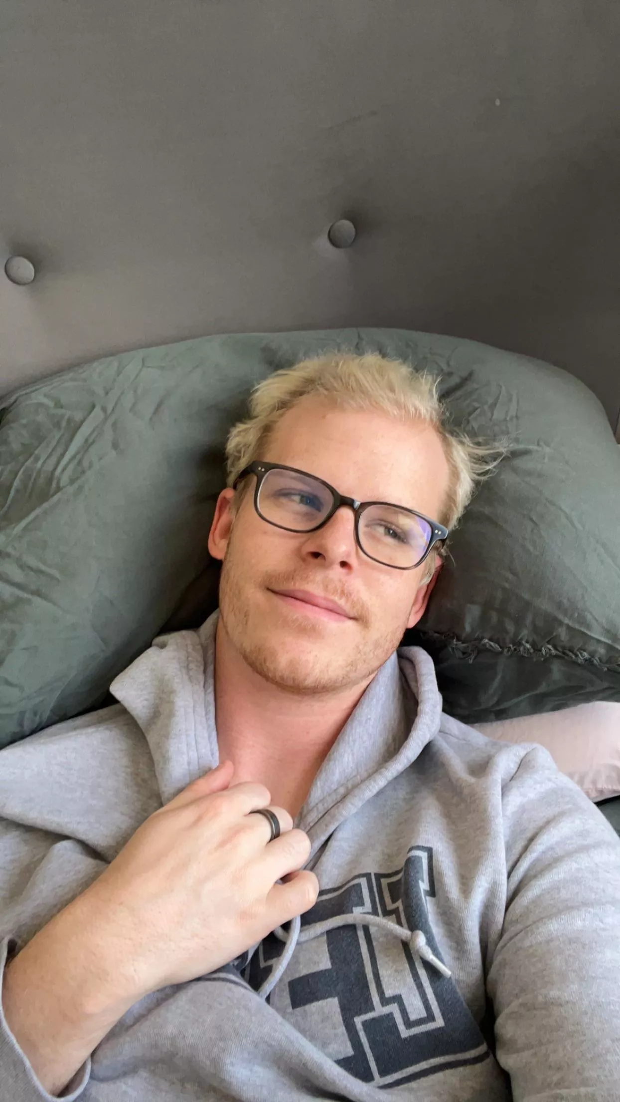 [23] - Stardew Valley: I have no idea what I’m doing! Someone help me make a cute little gay farmer boy…🥺