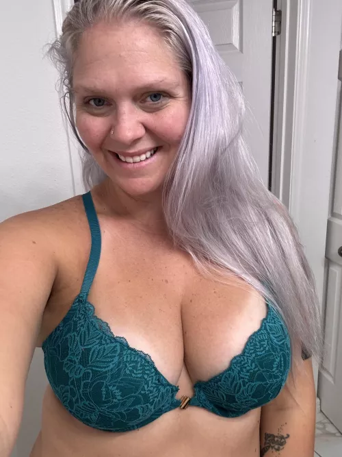 Anyone else think my boobs look amazing 🤣