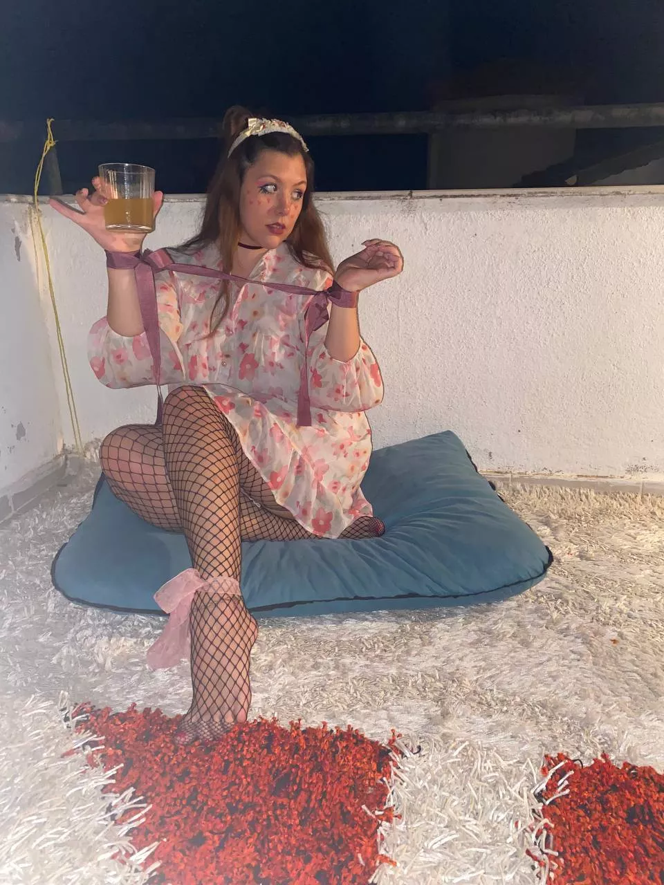 i love to wear fishnets