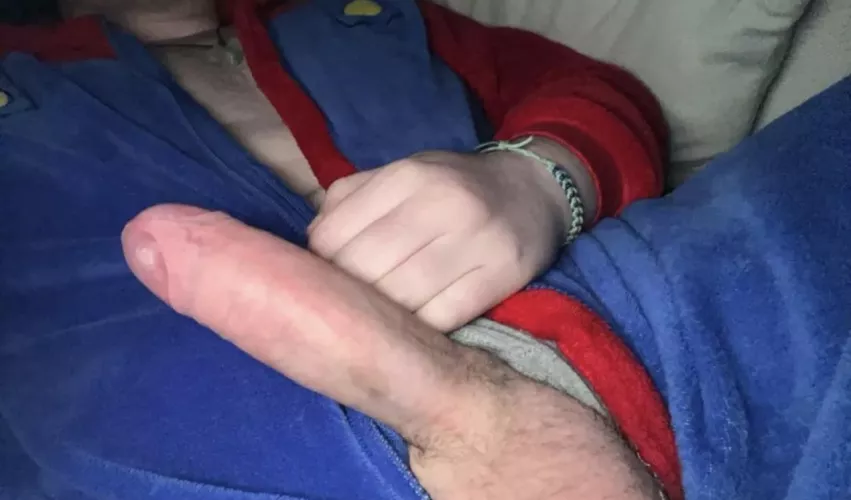 I wanna say something flirty about taking this off but it’s cold XD