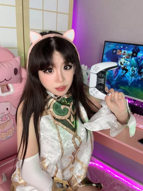 Make me sweat. Make me hotter. Make me cum till I lose my breath!