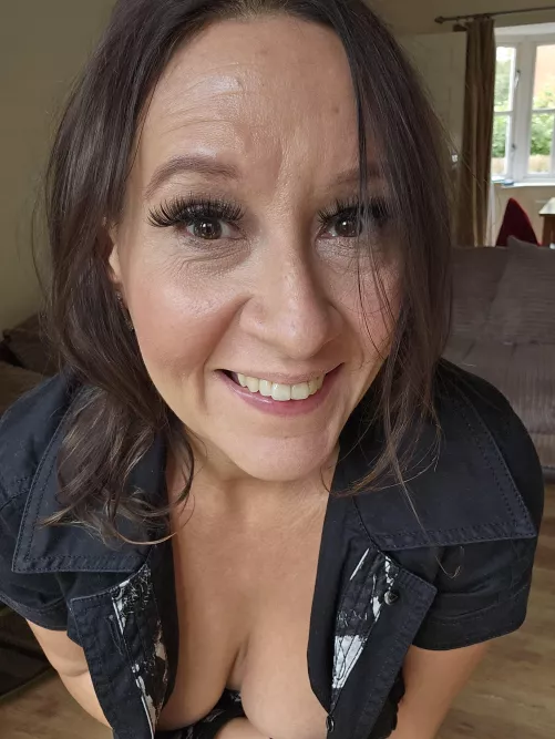 Not your average mom bod. This is what you call a milf bod