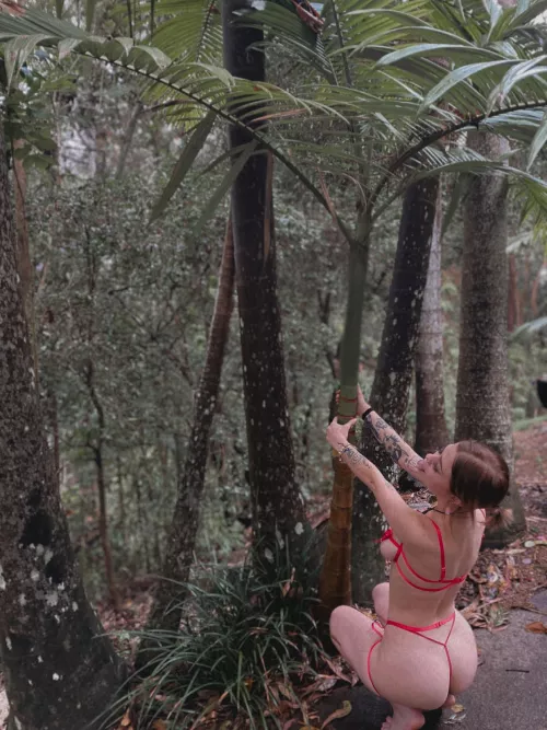 Outdoorsy and a bit naughty, @pip.azalea