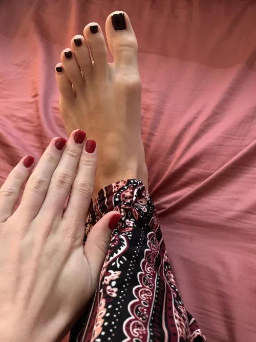 painting my toes this red soon :3