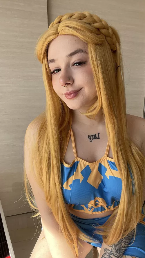 Princess Zelda from The Legend of Zelda by Foxy