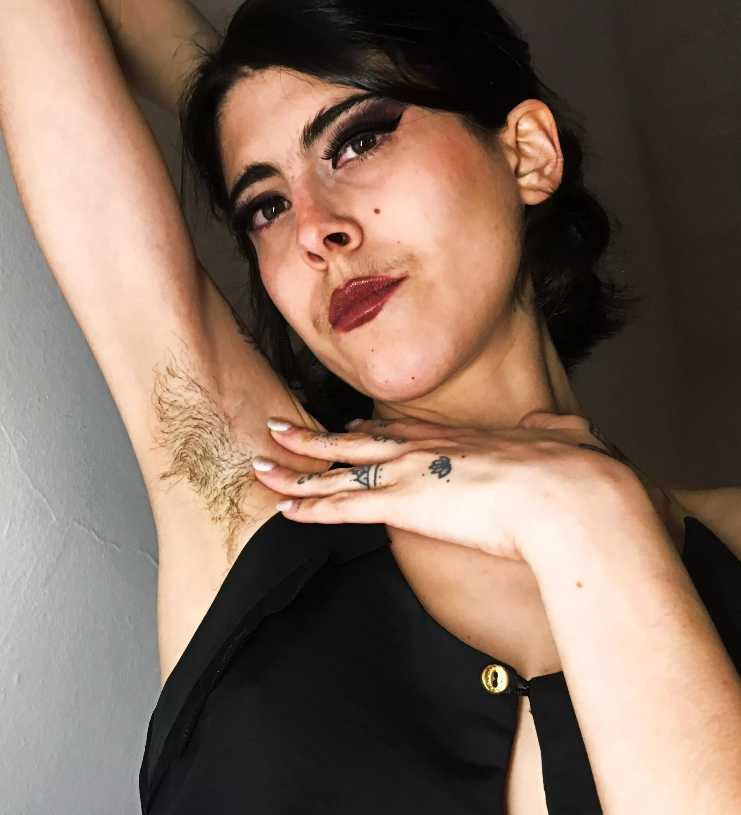 Take a good look at my sacred right armpit and try guessing how it smells