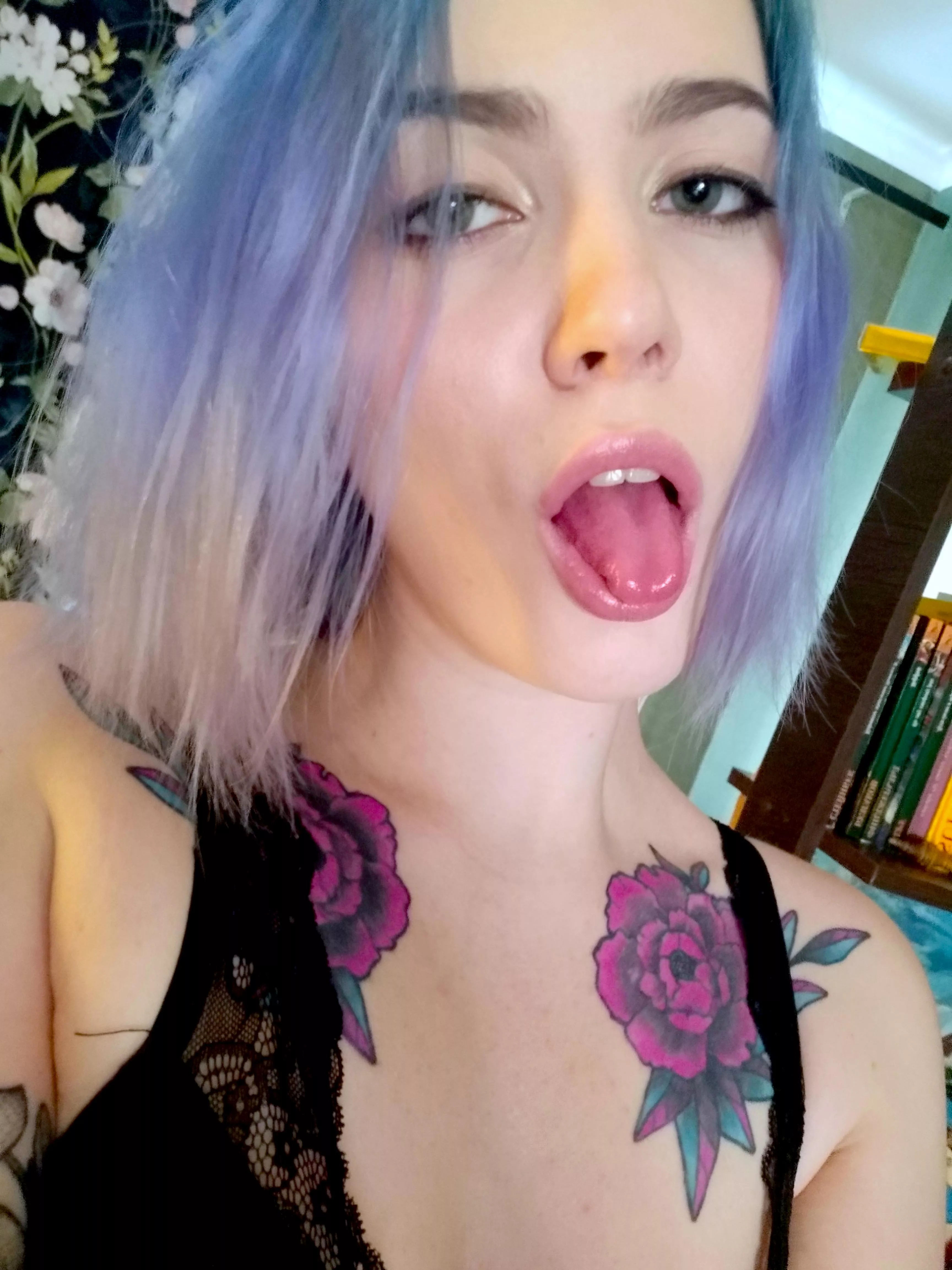 They get blindingly bright when I'm feeling good💦💦💦