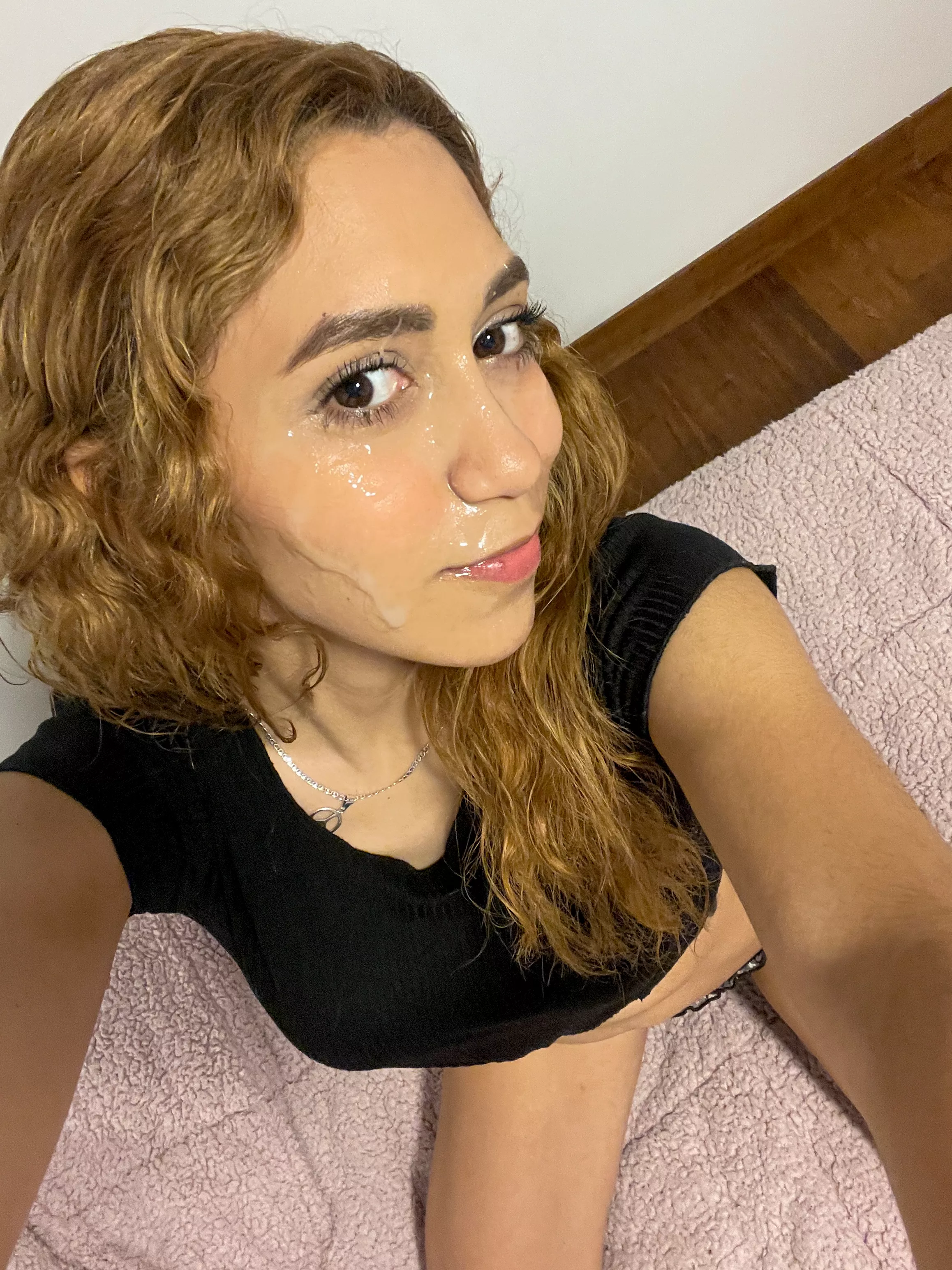 This photo was taken a few minutes after a huge facial, I don't like washing them off 🤭