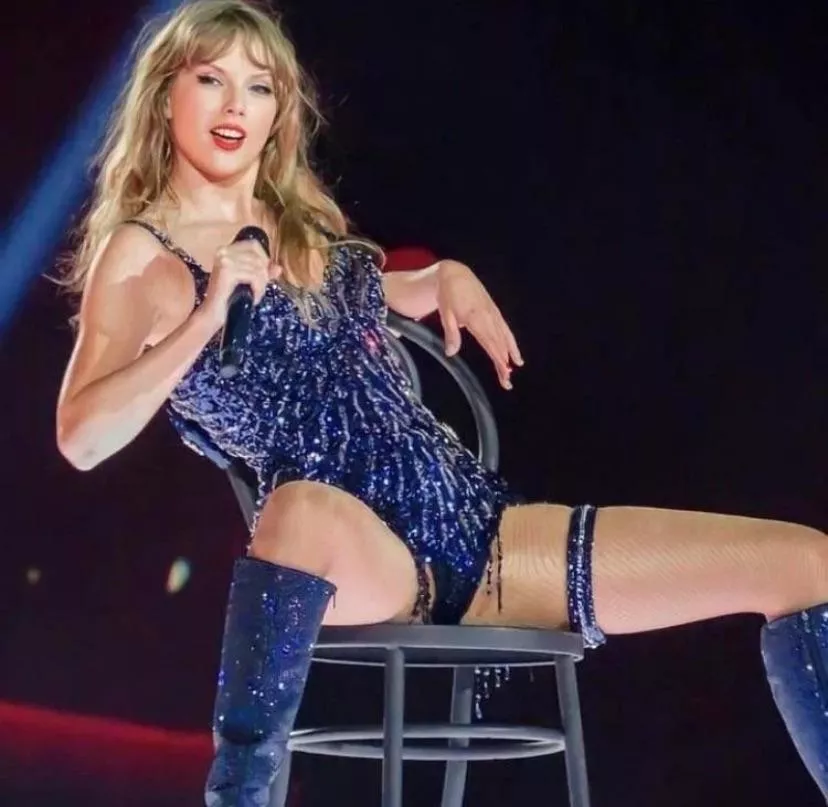 Who wants to worship Taylor Swift with me tonight?