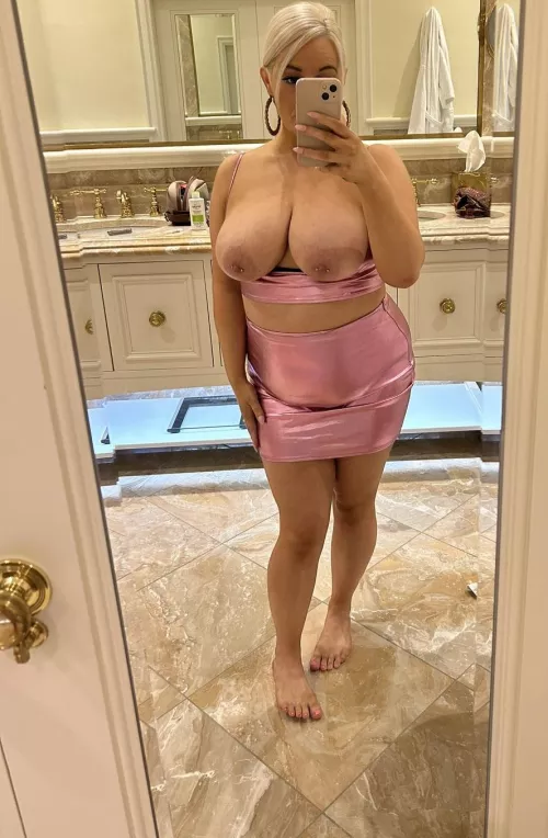 Would you fuck a married pregnant woman?