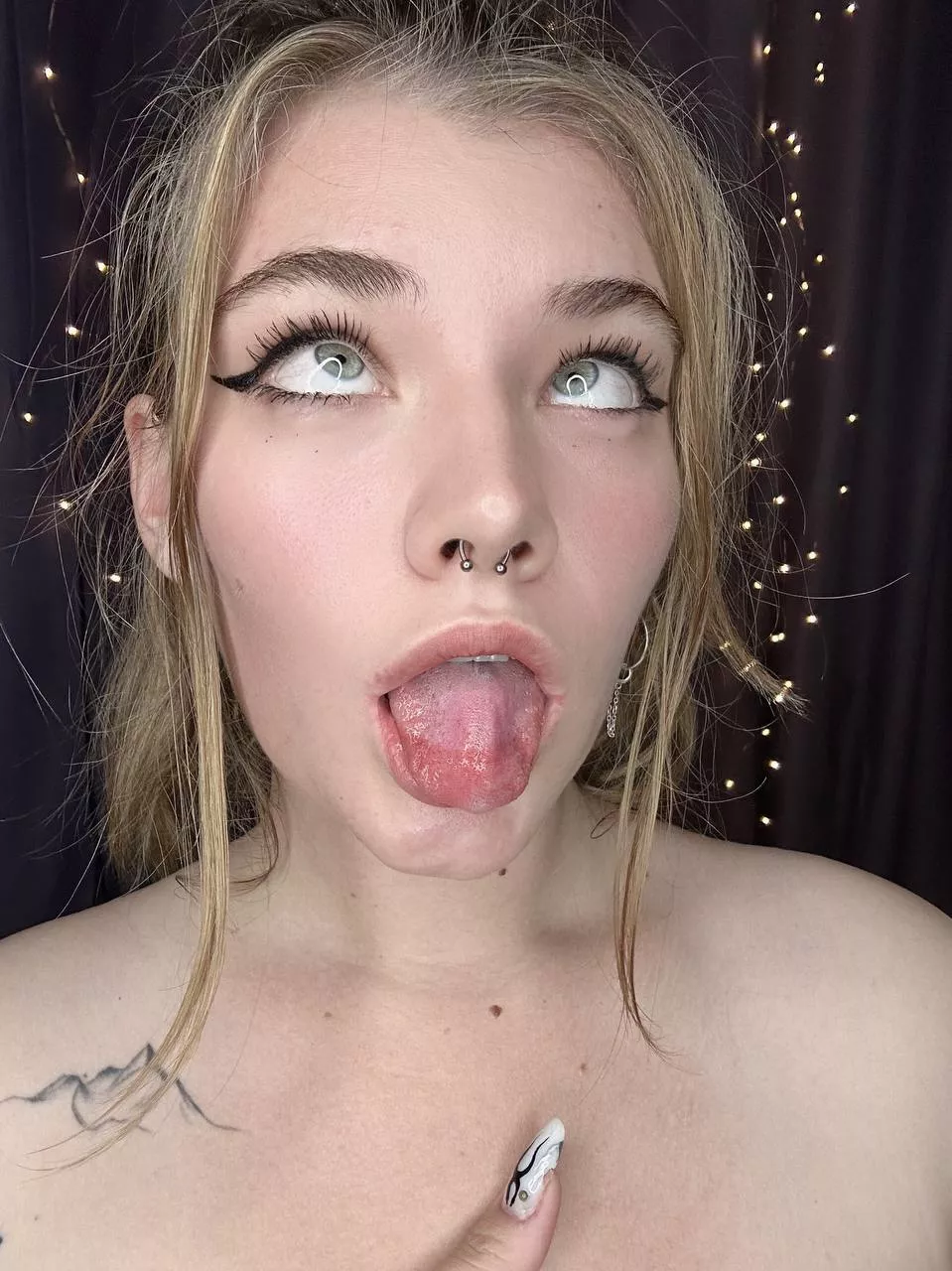 you'd cover my ahegao with your juice, wouldn't you