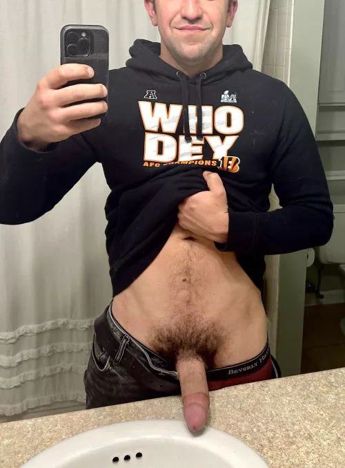 (35) join me for game day?