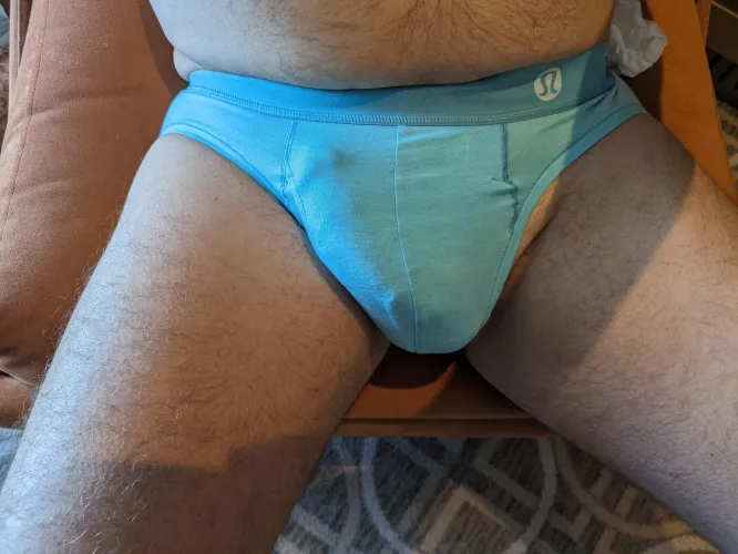 [60] Boomer in Lululemon Briefs, Heathered Tidal Teal