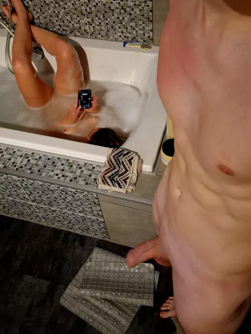 A common Saturday evening... 🤤