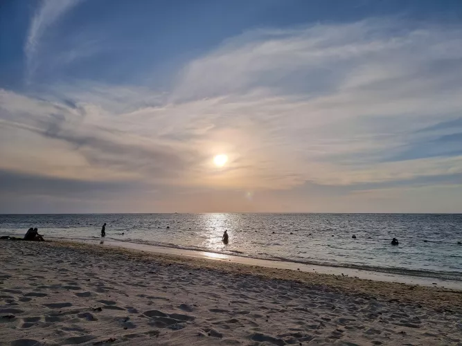 An hour at the beach