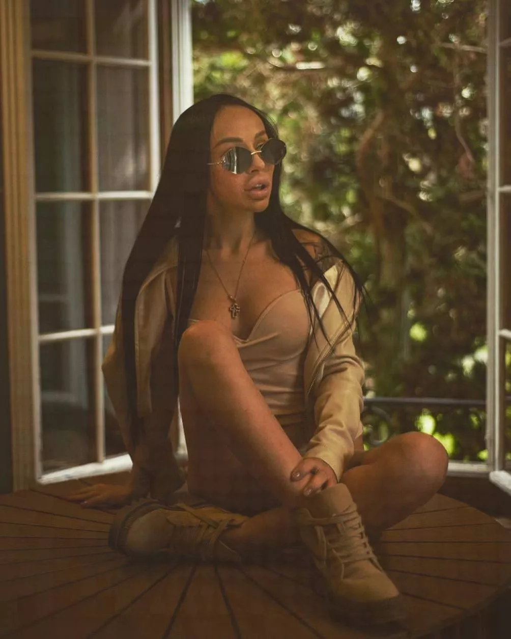 Can I be your 19 yo goth slut