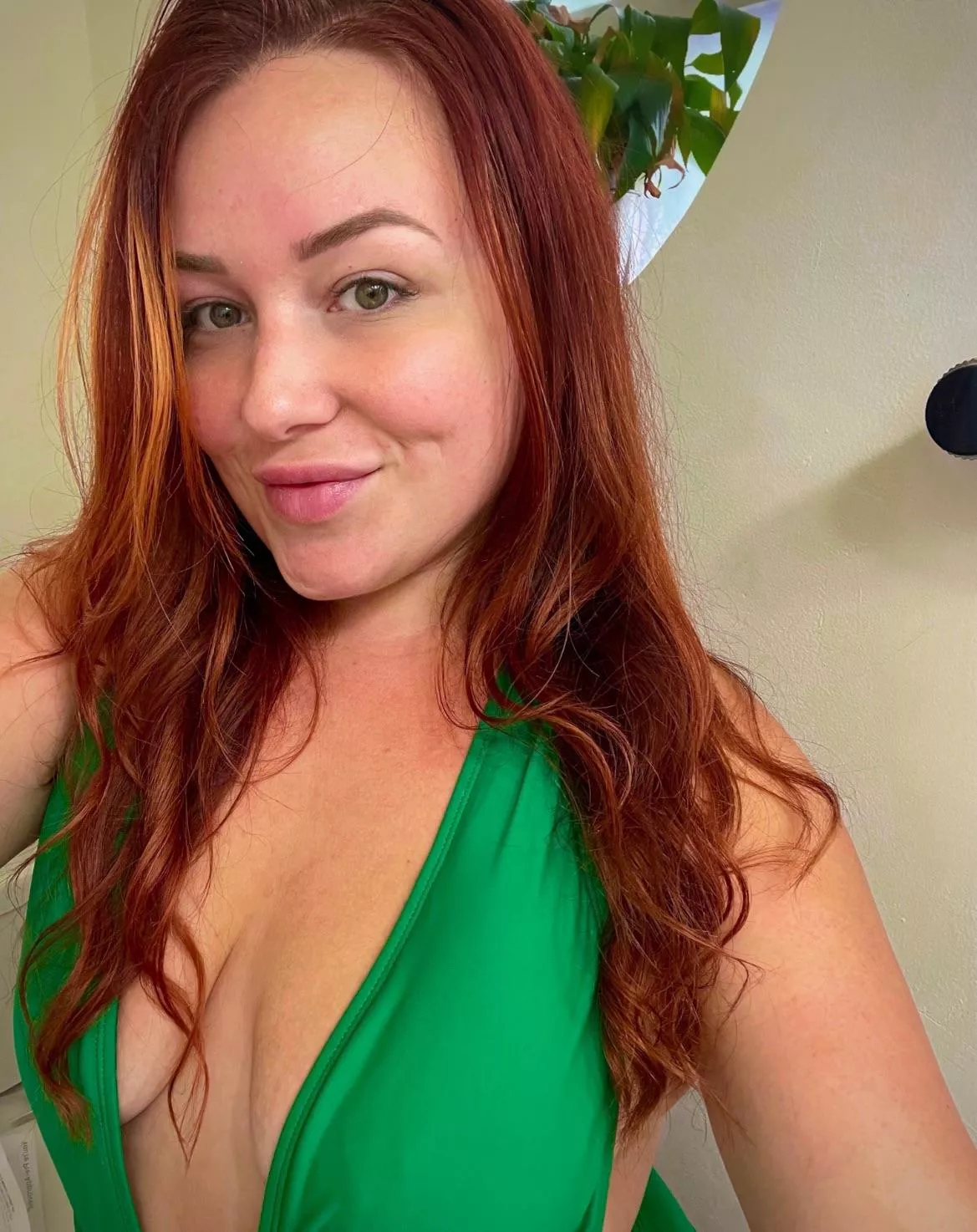 Does the green go with my eyes?