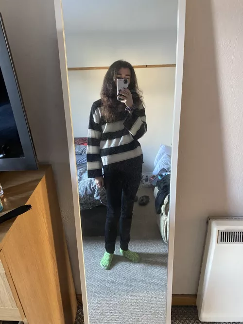 Friend let me try on her clothes :) ignore the minecraft socks lol