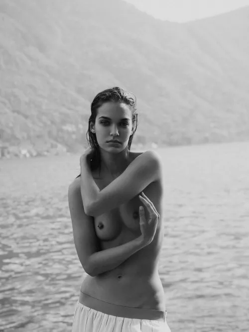 Gara Arias by Paul Morel