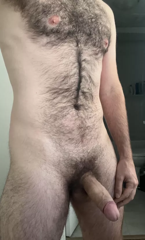 Get on your knees and take care of daddy