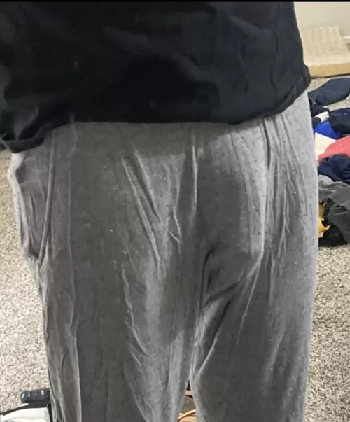 GF makes me change out of my sweats when her friends come over.. would you make me do the same?