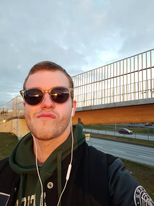 Golden hour hit different today