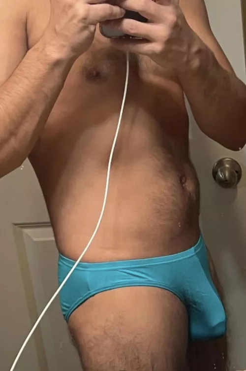 I like this color on me