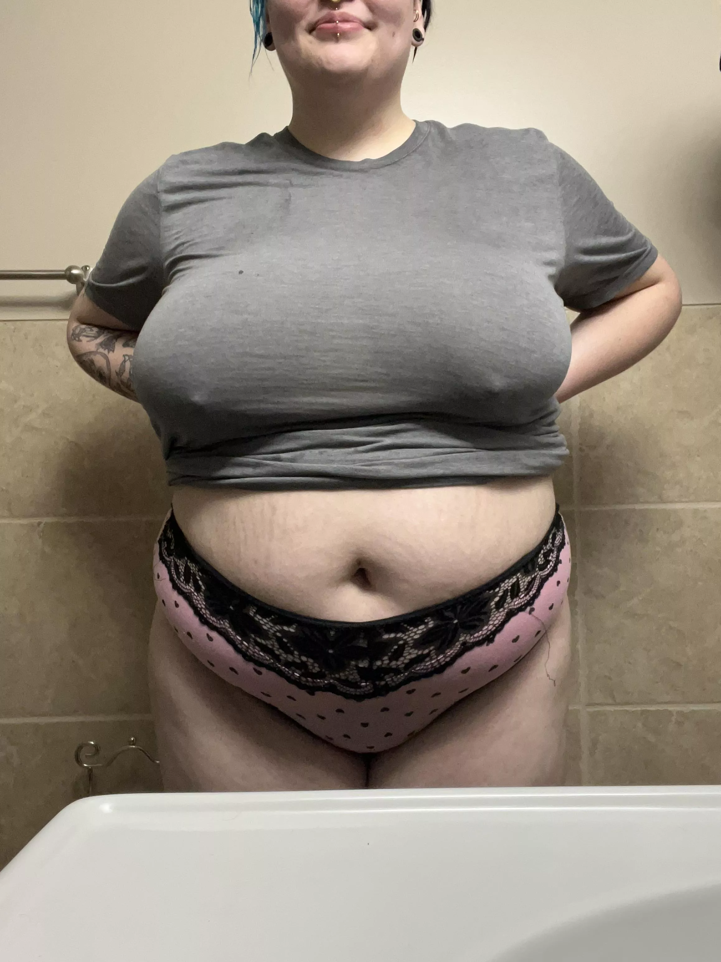 Its my birthday 🥰🎉 im 23!