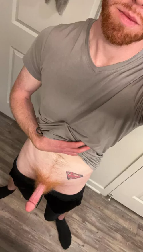 Wood Morning Ginger Bros & Ginger Fans. 33 Bi Ginger Side here for chat with Fellow Bi/Curious Buddies and or females. HMU