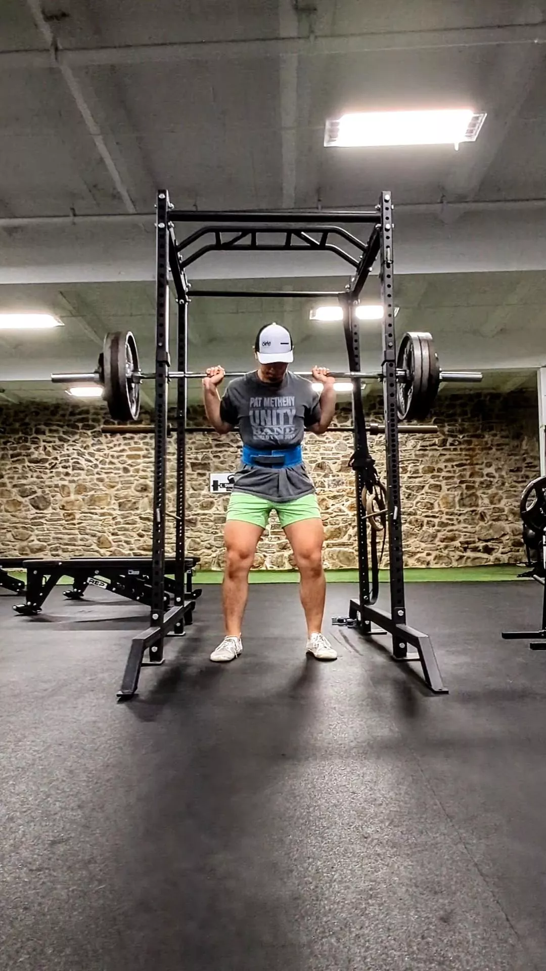 y'all like thick legs? 😈