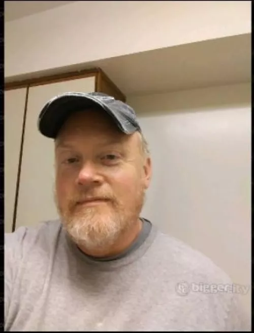 Big dad bear looking for cub/bear/chaser for real love