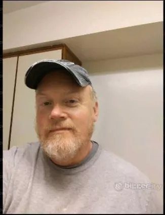 Big dad bear looking for cub/bear/chaser for real love