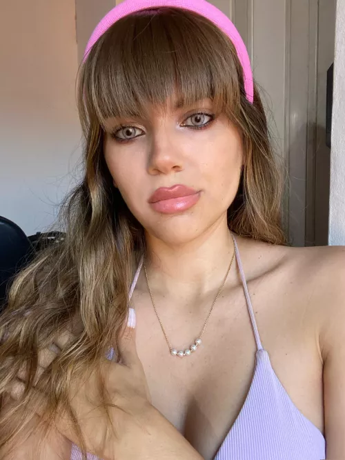 Bikini selfie from today 😽💖